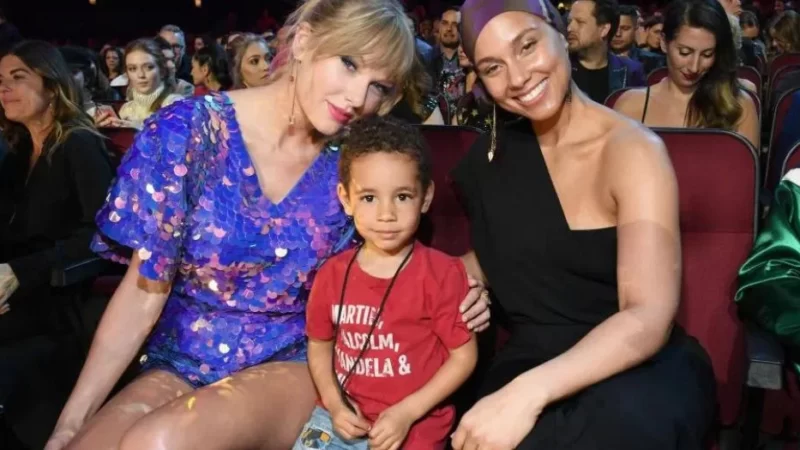 Does Taylor Swift Have Kids